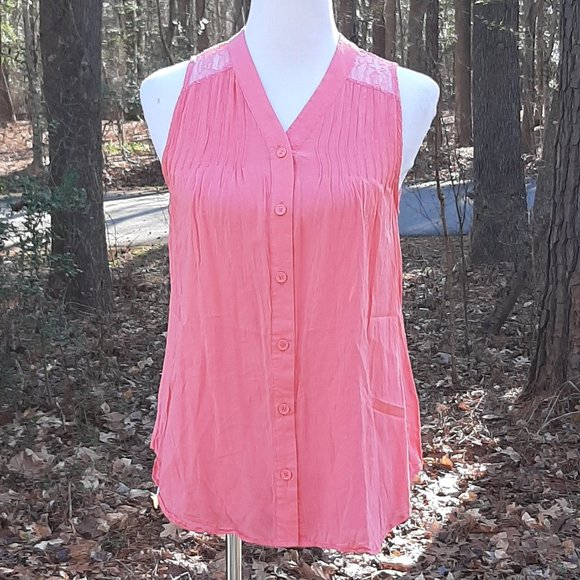 Love tree Tops - Love Tree Sleveless Top